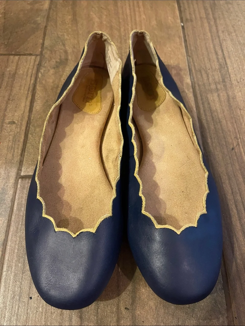 Born Navy Leather Scalloped Edge Ballet Flats